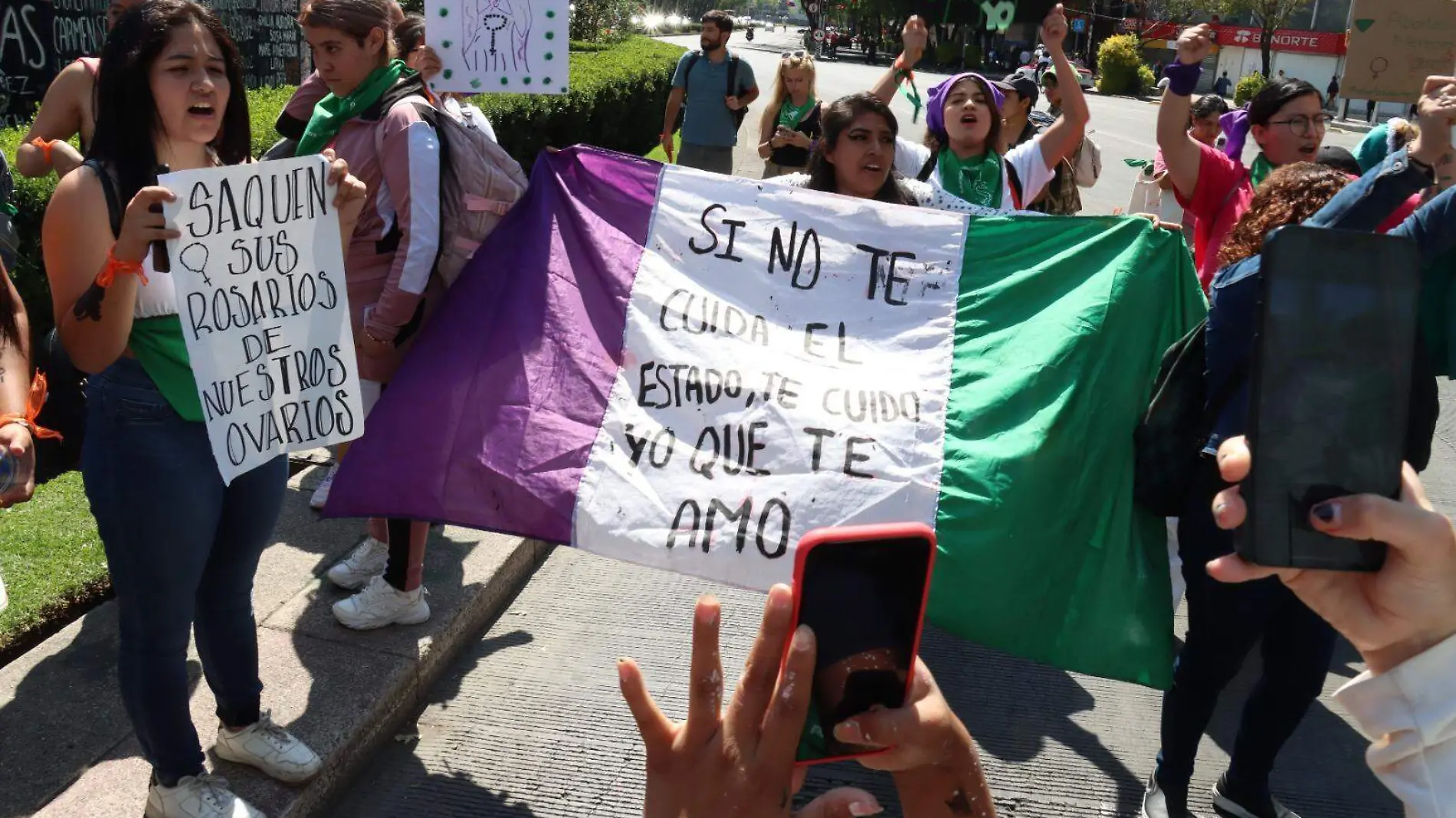 Marcha feminista a favor del aborto 1 